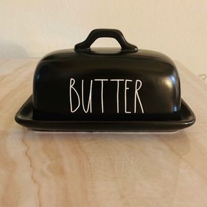 Rae Dunn ceramic Butter dish (black)